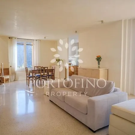 Luxurious House Golf And Relax Ferienhaus